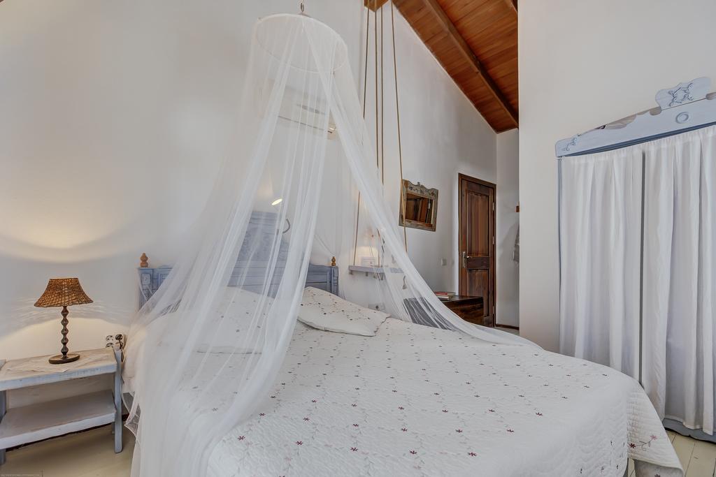 Retro Butik Otel (Adults Only) Çeşme Dış mekan fotoğraf