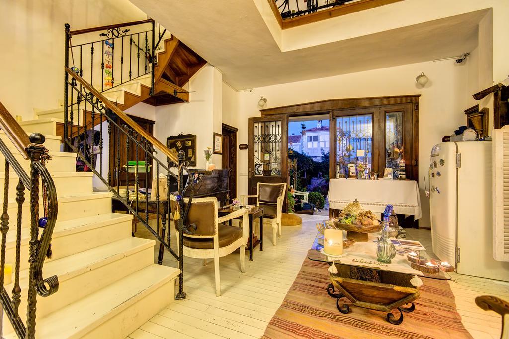 Retro Butik Otel (Adults Only) Çeşme Dış mekan fotoğraf