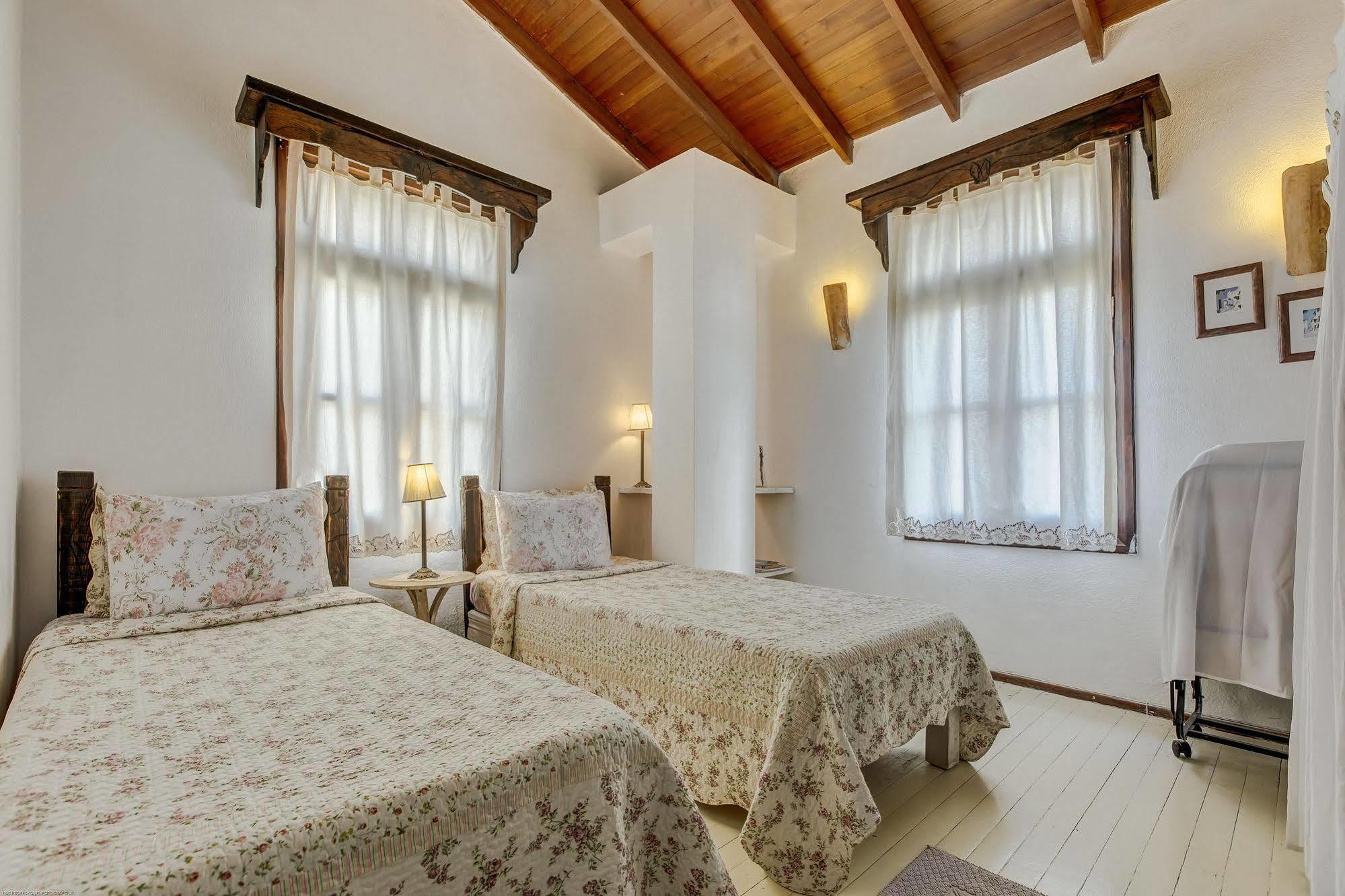 Retro Butik Otel (Adults Only) Çeşme Dış mekan fotoğraf