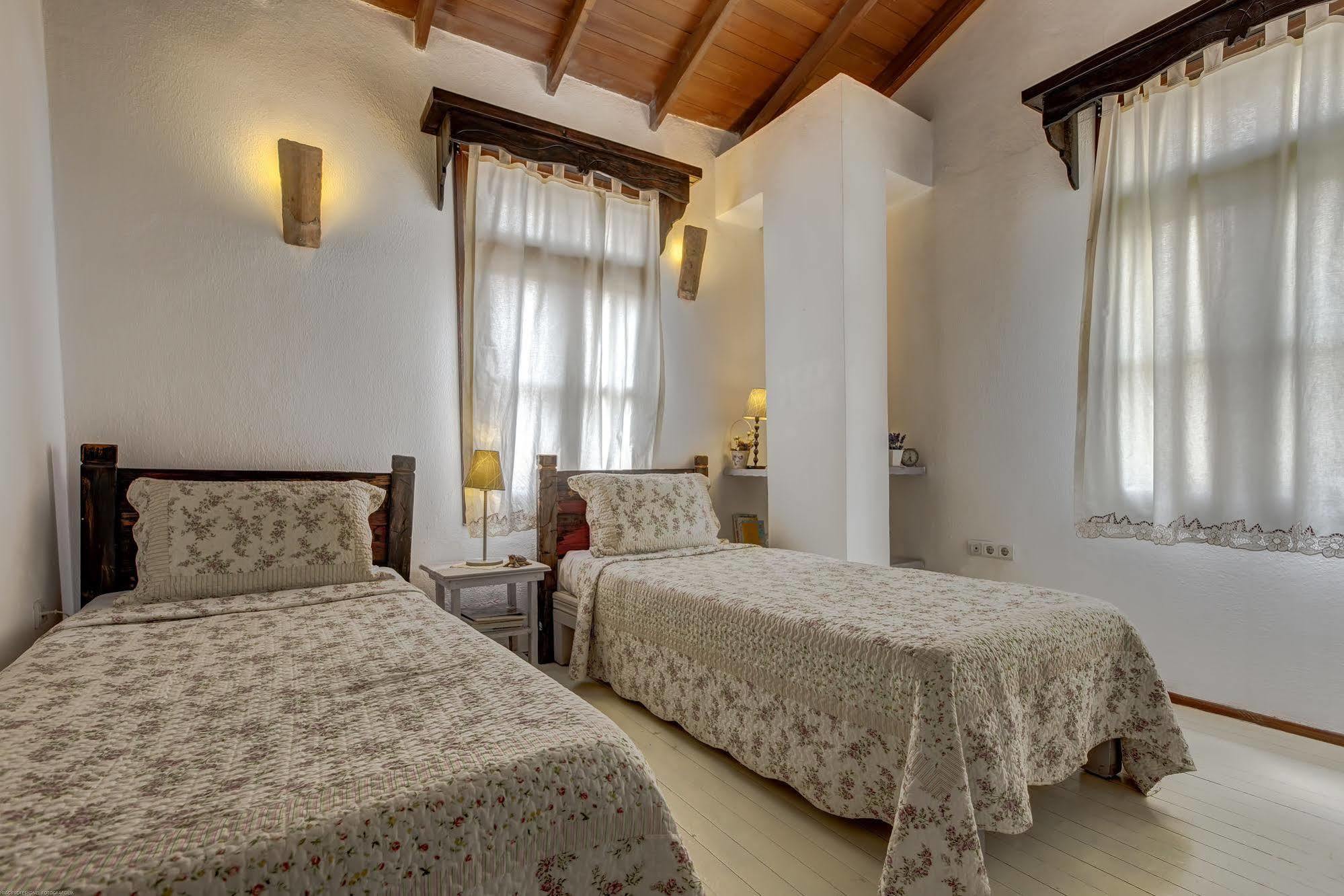 Retro Butik Otel (Adults Only) Çeşme Dış mekan fotoğraf